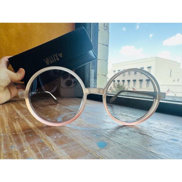 VALLEY EYEWEAR Prospect Tan Musk Fade Gray Gradient Lenses Sunglasses main image 7